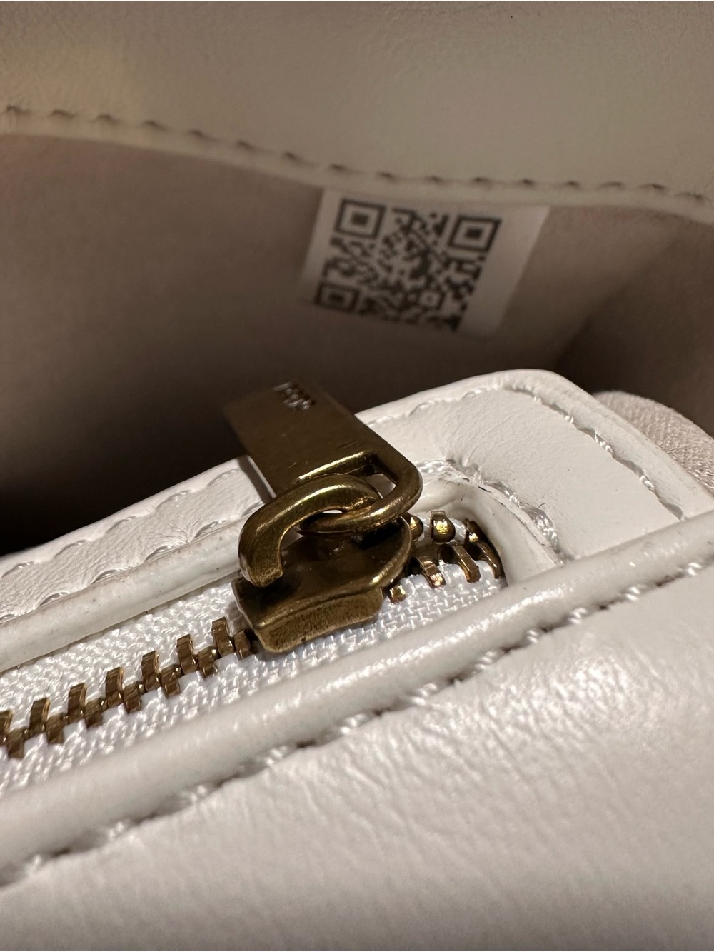 Women’s Luxury Medium White Shoulder Bag - Picture 13 of 13
